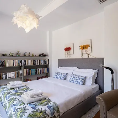 Artistic Pool Private *