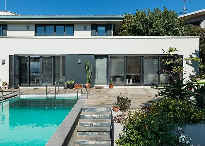 Villa Artistic Pool Private La Canea