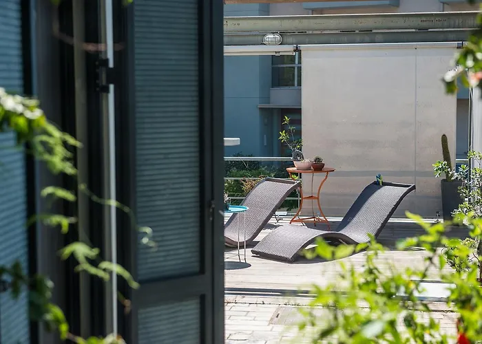 Artistic Pool Private