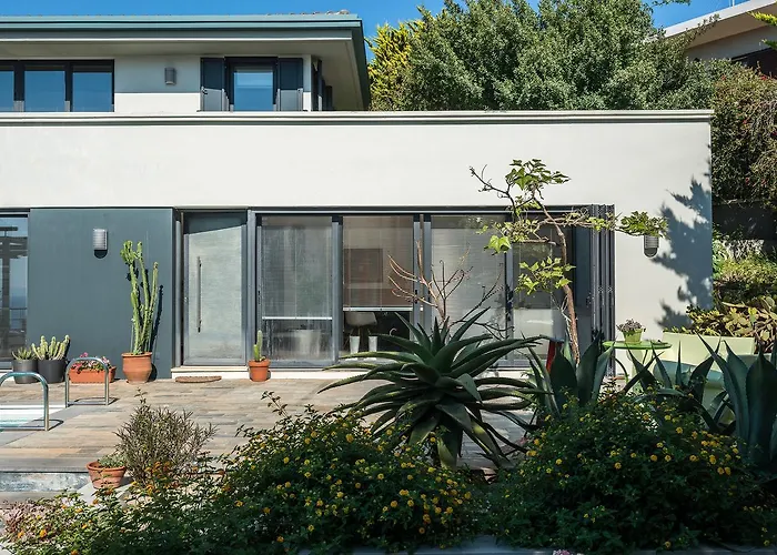 Artistic Pool Private * 하니아