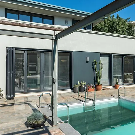 Artistic Pool Private Χανιά