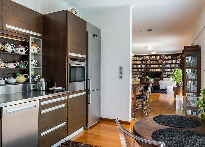 Artistic Pool Private