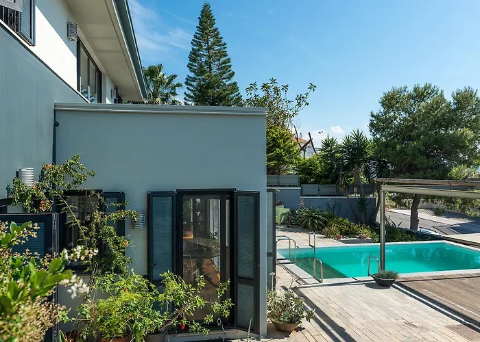 Artistic Pool Private Villa