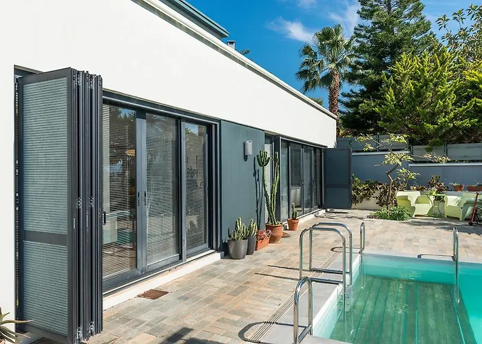 Artistic Pool Private *